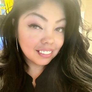 Meet your Posher, Monica